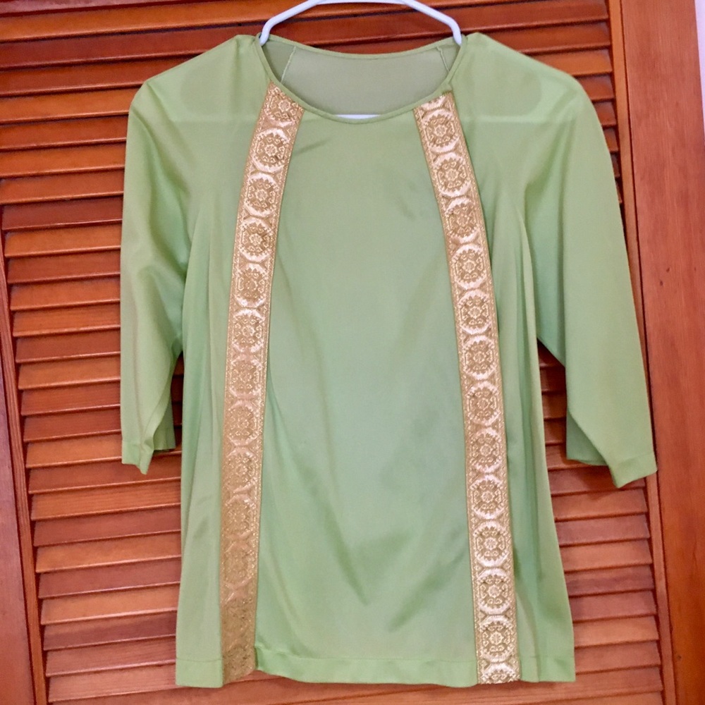 Chartreuse and gold top